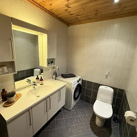 Gausta Med Elbillader, Naerhet Til Gaustatoppen In Out Gaustablikk