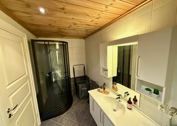 Gausta Med 6 Sengeplasser I Nærhet Til Gaustatoppen Feriehus *